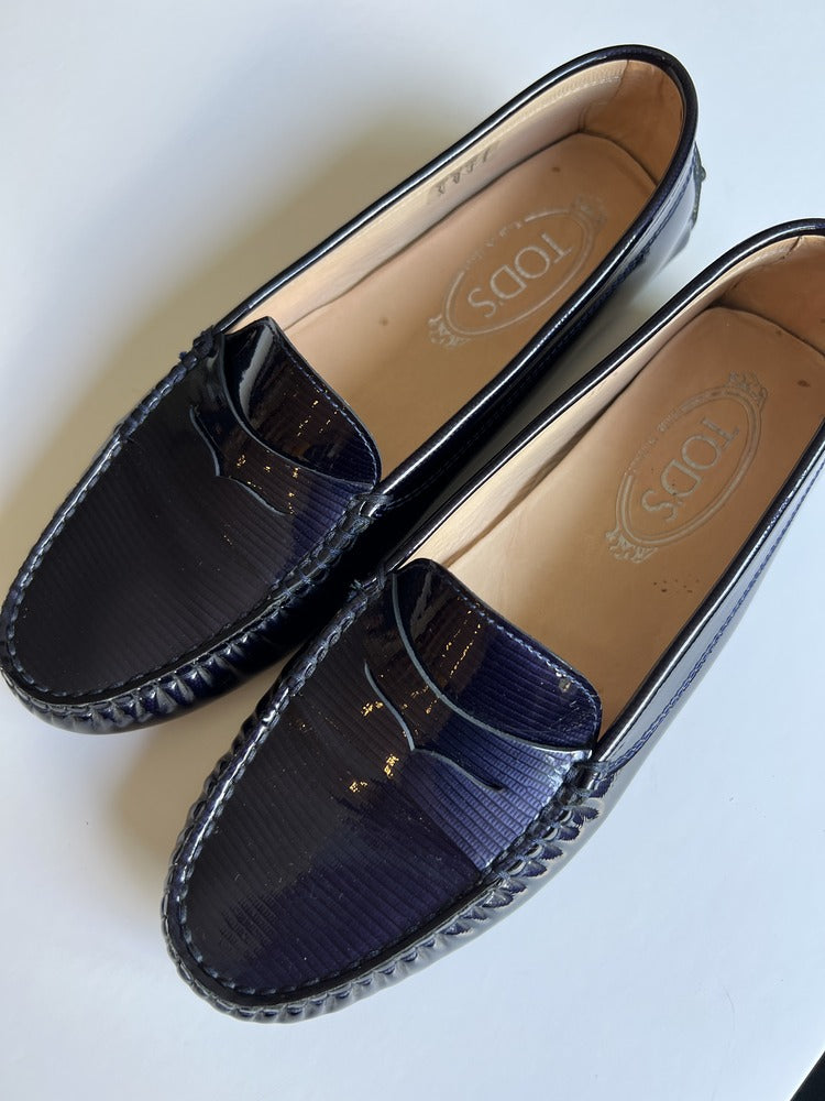 Blue hot sale patent loafers