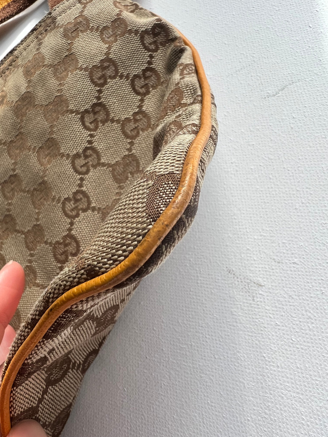 Gucci GG Sherry Canvas Messenger Bag