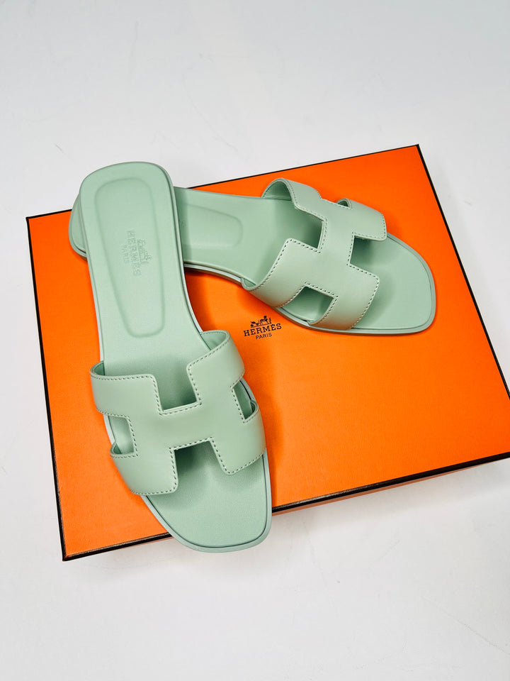 Hermes Oran Sandals in Vert d'eau - UK 5