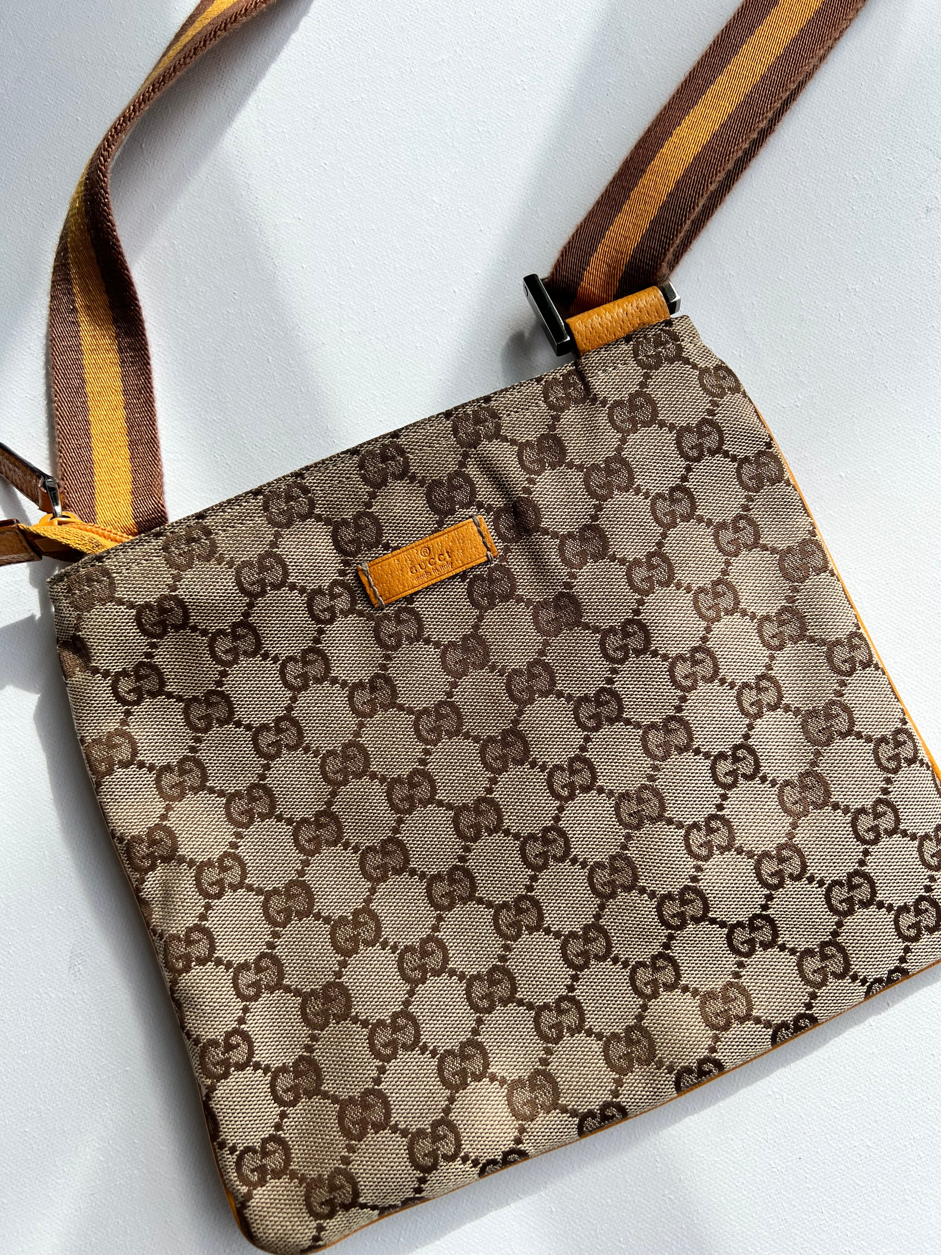 Gucci GG Sherry Canvas Messenger Bag Love A Preloved