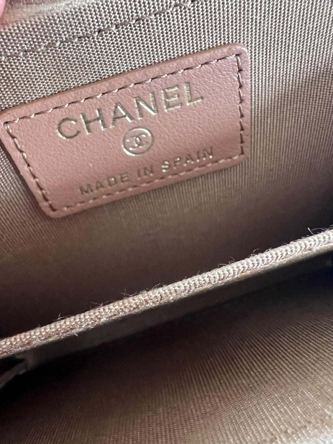 Chanel 19 Zipped Coin Purse in Lambskin Caramel Leather