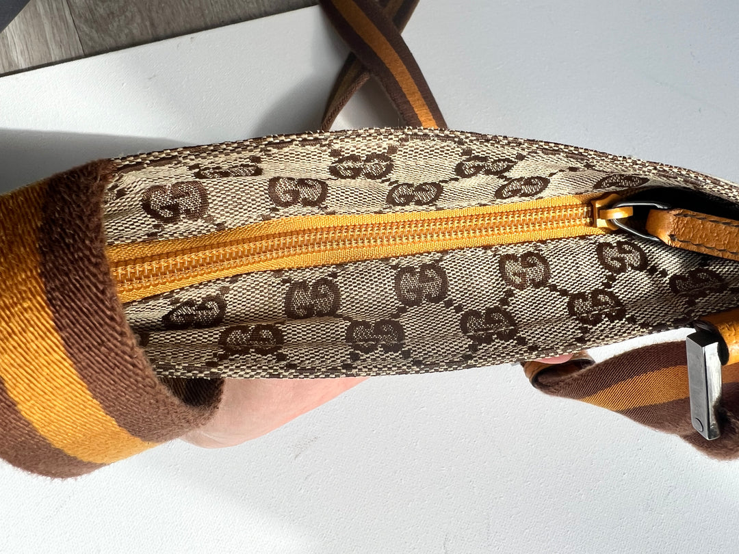 Gucci GG Sherry Canvas Messenger Bag