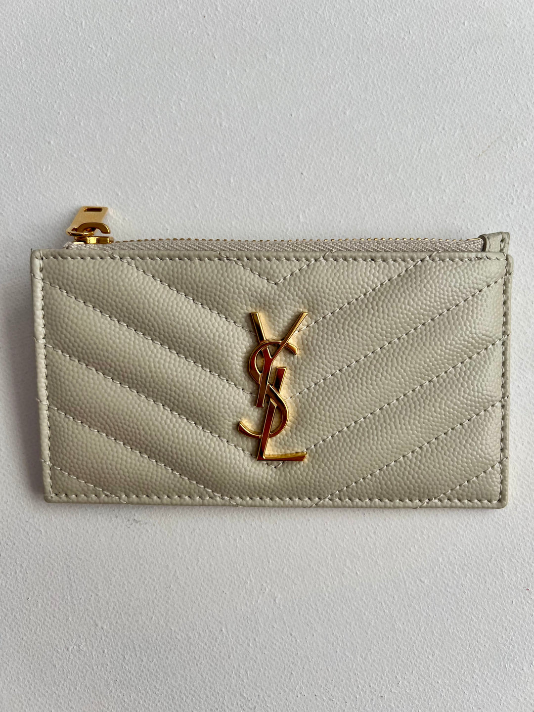 Saint Laurent Cassandre Fragments Zipped Card holder in Blanc Vintage